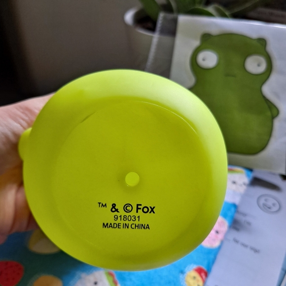 Bob's Burgers Kuchi Kopi Glow in the Dark Figurine & Sticker - Picture 5 of 6